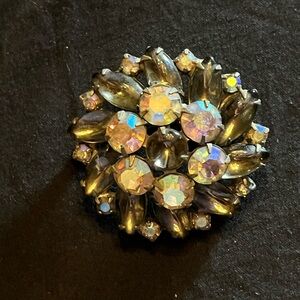 Vintage Weiss Silver and Iridescent Brooch Gray Stones Aurora Borealis Stones